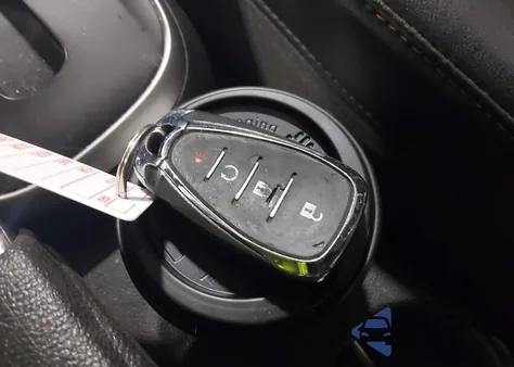 2019 Chevrolet Trax Lt z USA, uszkodzony, nr VIN KL7CJPSB7KB719509